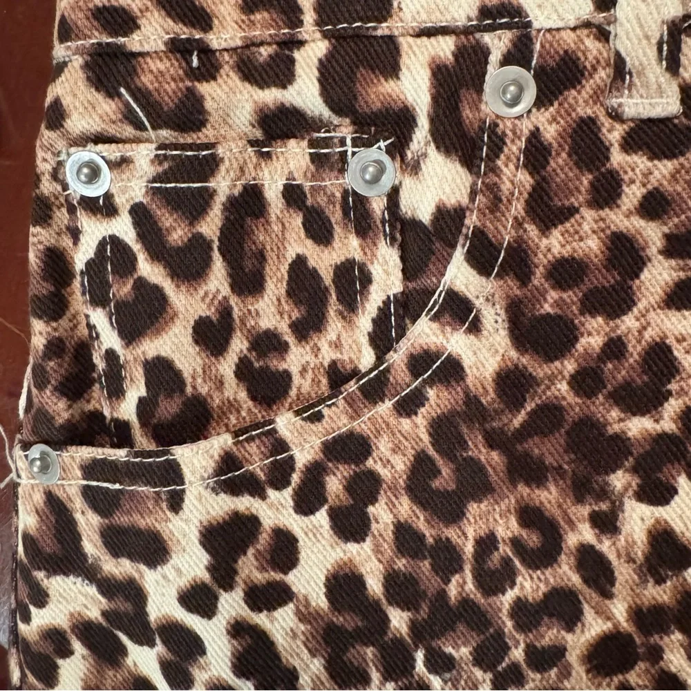 NWT Ultra Flirt Twill Mini Skirt Leopard Print Size Large